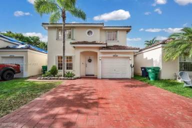 Main picture of 10022 SW 162nd Ct