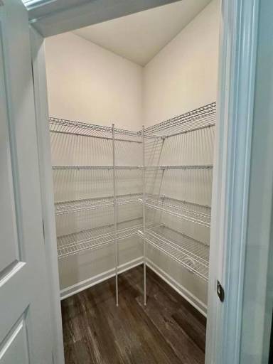 Main picture of 1900 Vanderlyn St