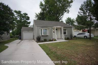 Main picture of 307 S College Ave