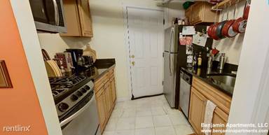 Main picture of 125 Myrtle St