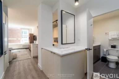 Main picture of 54 W Chestnut St