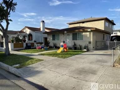 Main picture of 4215 W 162nd St