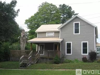 Main picture of 303 Esterly St