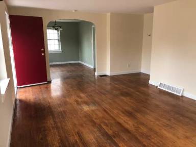 Main picture of 216 Green Ave