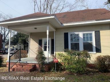 Main picture of 1501 N Pine St