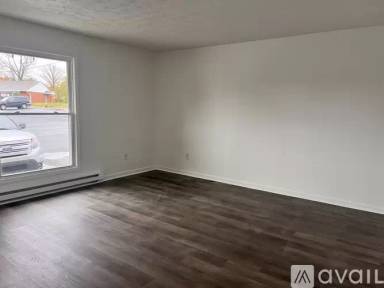 Main picture of 613 Green Rd