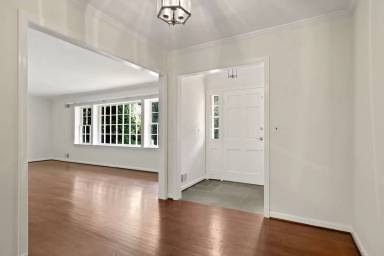 Main picture of 11009 Cripplegate Rd