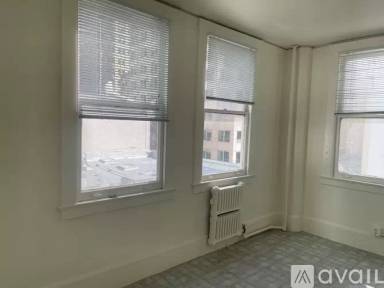 Main picture of 11 Belden Pl Apartments