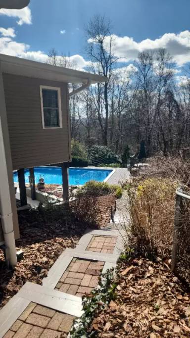 Main picture of 135 Hillside Rd