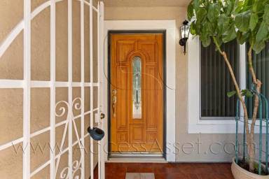 Main picture of 1725 Calle Ciervos