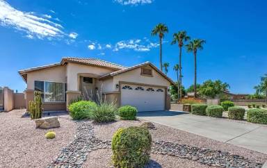 Main picture of 257 W Oxford Ln