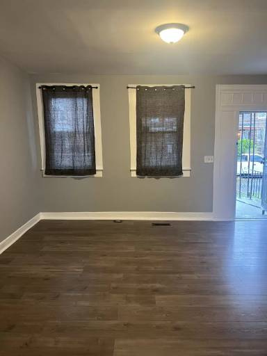Main picture of 2328 Aiken St