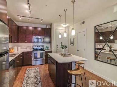 Main picture of 5501 Burnet Rd