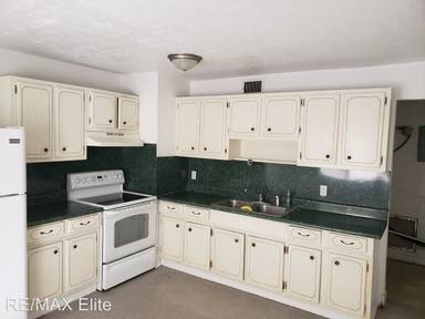 Main picture of 2116 Pineapple Ave