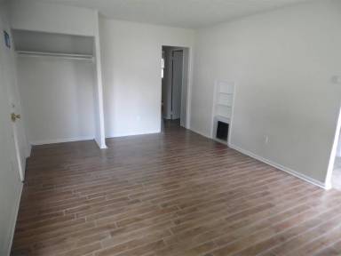 Main picture of 1006 Heard Ave