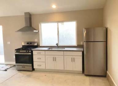 Main picture of 1410 Calle Violeta
