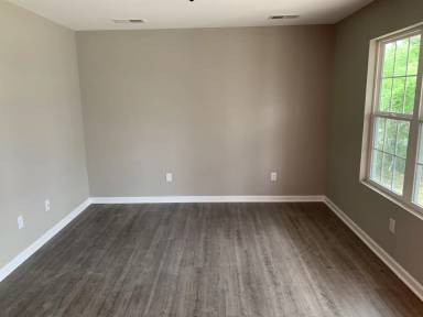 Main picture of 108 Hickman St