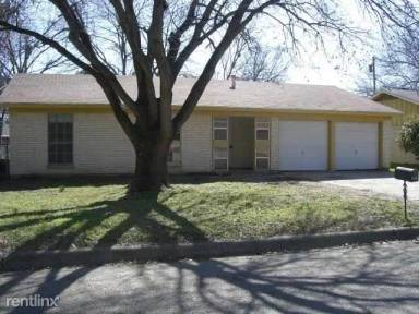 Main picture of 3422 Hummingbird Ln