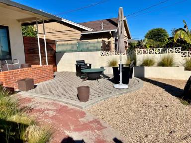 Main picture of 61 Alta Vista Dr
