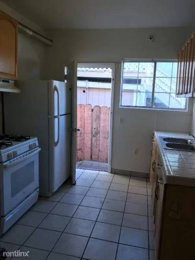 Main picture of 556 19th St