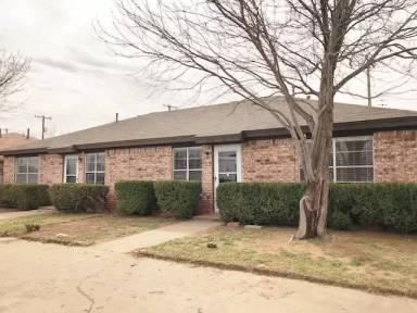 Main picture of 2121 S Loop 289