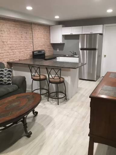 Main picture of 1014 Broadway