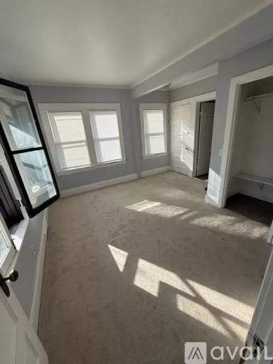 Main picture of 824 S Westnedge Ave