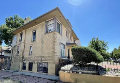 Main picture of 146 N Logan St