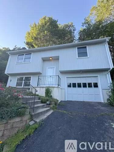 Main picture of 136 Millard St