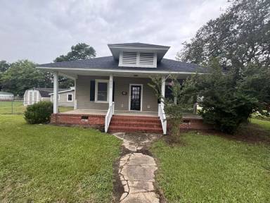 Main picture of 500 S 16th St