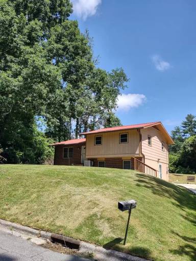 Main picture of 717 Connor Ave