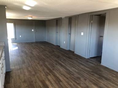 Main picture of 108 Town Creek Dr