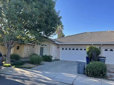 Main picture of 620 Gateway Dr