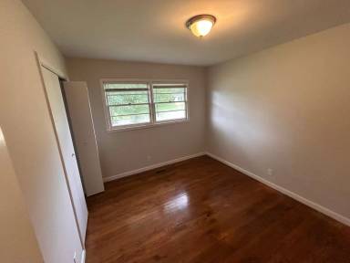 Main picture of 3614 Wilbur Ave NW