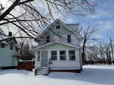 Main picture of 1450 E 172nd St