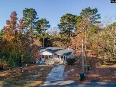 Main picture of 4932 McDonald Ave