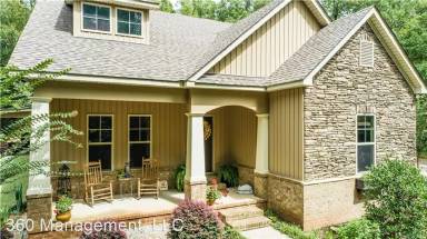 Main picture of 716 Lee Road 2039