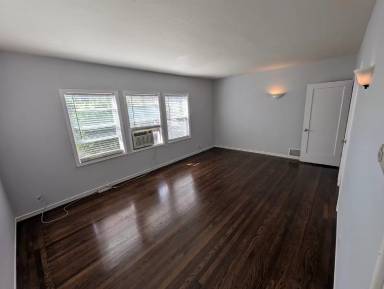 Main picture of 1587 2nd Ave
