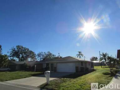 Main picture of 543 Bellaire Dr