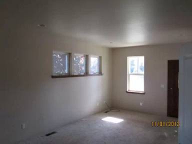 Main picture of 389 Cascade Dr