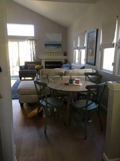 Main picture of 1020 Willow Cir