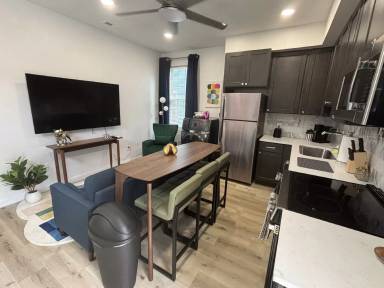Main picture of 501 Sparella St