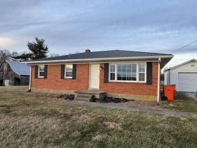 Main picture of 111 Hartley Ln