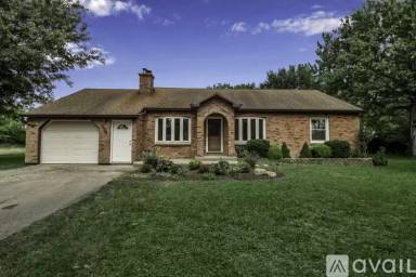 Main picture of 394 Quaker Rd