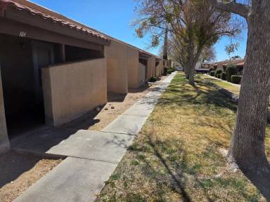 Main picture of 1345 Branson Ave