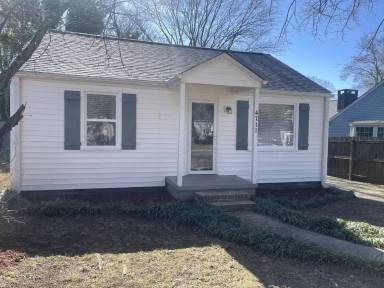 Main picture of 4711 Mitchell Ave