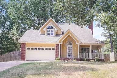 Main picture of 5885 Southridge Dr