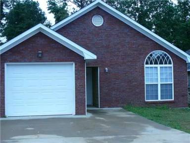 Main picture of 718 Pine Hill Ct