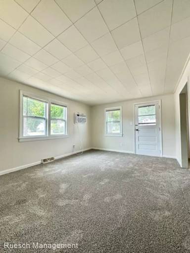 Main picture of 1128 Saint George St
