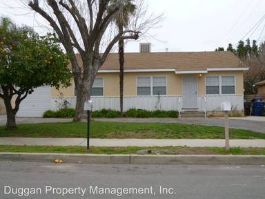 Main picture of 15740 Cobalt St